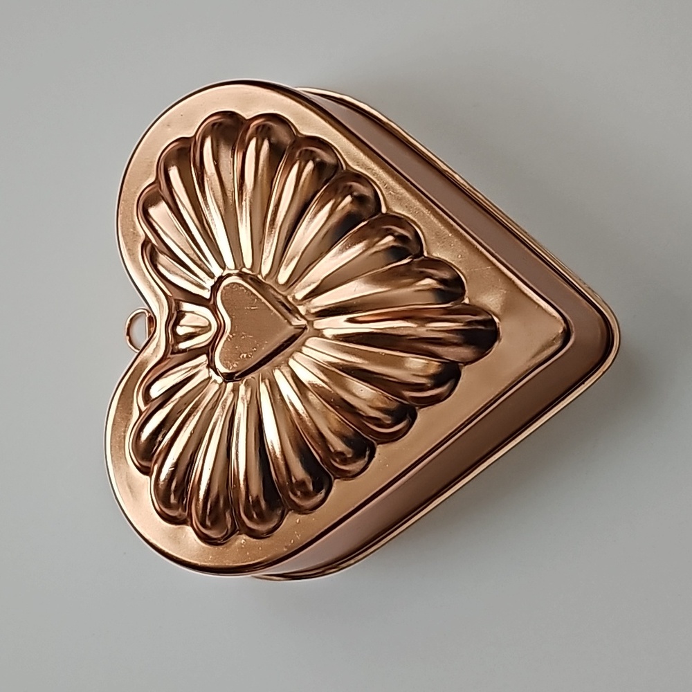 Vintage Farmhouse Copper Aluminum Heart Jello Cake Mold Kitchen Wall Decor